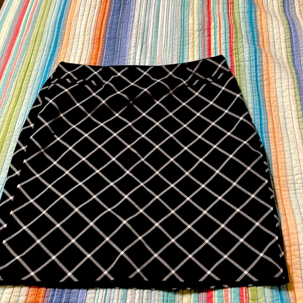 White House Black Market petit skirt